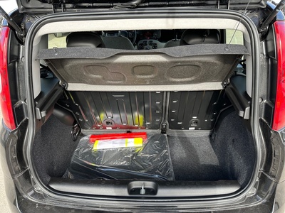 Fiat Panda 1.0 Hybrid GSE City Life 51 kW (70 CV) 6 Fiat Panda 1.0 Hybrid GSE City Life 51 kW (70 CV) 6