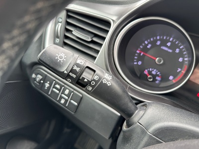 Kia Ceed 1.0 T-GDi Drive 88 kW (120 CV) 19 Kia Ceed 1.0 T-GDi Drive 88 kW (120 CV) 19