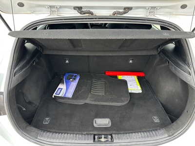 Kia Ceed 1.0 T-GDi Drive 88 kW (120 CV) 6 Kia Ceed 1.0 T-GDi Drive 88 kW (120 CV) 6