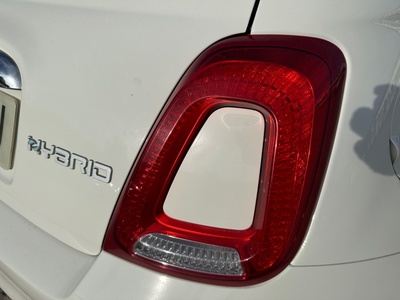 Fiat 500C 1.0 Hybrid Dolcevita 51 kW (70 CV) 17 Fiat 500C 1.0 Hybrid Dolcevita 51 kW (70 CV) 17