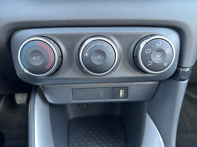 Toyota Yaris 1.5 S-Edition 92 kW (125 CV) 19 Toyota Yaris 1.5 S-Edition 92 kW (125 CV) 19