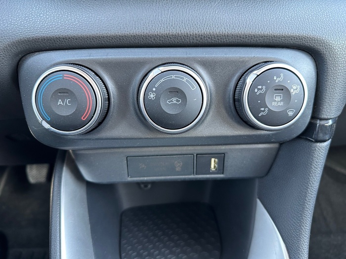 Toyota Yaris 1.5 S-Edition 92 kW (125 CV) Vehículo usado en Madrid Toyota Yaris 1.5 S-Edition 92 kW (125 CV) Vehículo usado en Madrid