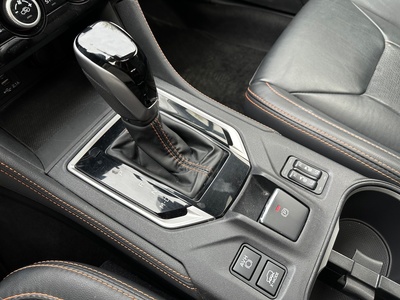 Subaru XV 2.0i Hybrid Executive Plus CVT 110 kW (150 CV) 14 Subaru XV 2.0i Hybrid Executive Plus CVT 110 kW (150 CV) 14