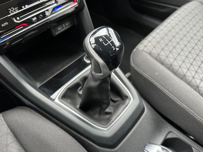 Volkswagen T-Cross Advance 1.0 TSI 81 kW (110 CV) 13 Volkswagen T-Cross Advance 1.0 TSI 81 kW (110 CV) 13