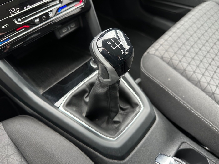 Volkswagen T-Cross Advance 1.0 TSI 81 kW (110 CV) Vehículo usado en Madrid Volkswagen T-Cross Advance 1.0 TSI 81 kW (110 CV) Vehículo usado en Madrid