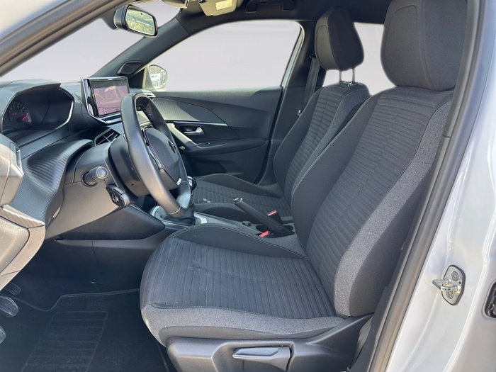 Peugeot 2008 PureTech 100 S&S Active 75 kW (100 CV) Vehículo usado en Madrid Peugeot 2008 PureTech 100 S&S Active 75 kW (100 CV) Vehículo usado en Madrid