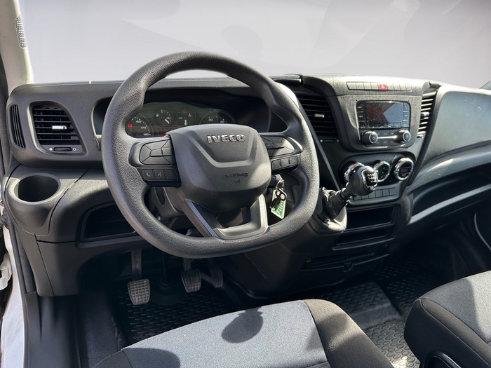 Iveco Daily Chasis 35C 16H 3450 118 kW (160 CV) Vehículo usado en Madrid Iveco Daily Chasis 35C 16H 3450 118 kW (160 CV) Vehículo usado en Madrid