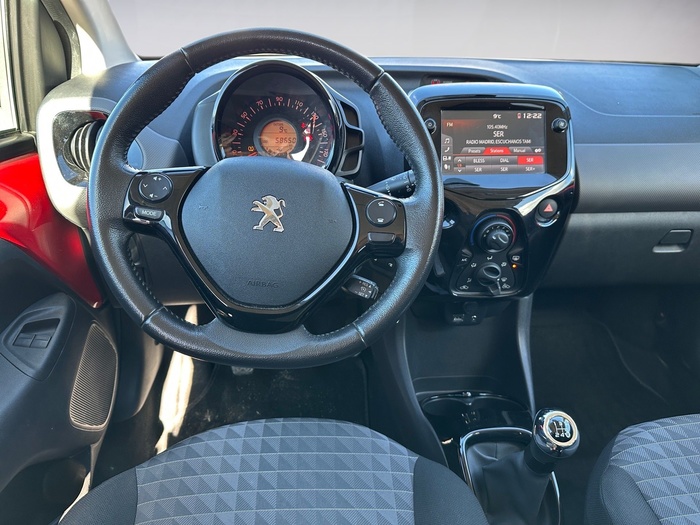 Peugeot 108 1.0 VTi Active 53 kW (72 CV) Vehículo usado en Madrid Peugeot 108 1.0 VTi Active 53 kW (72 CV) Vehículo usado en Madrid