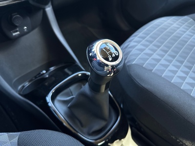 Peugeot 108 1.0 VTi Active 53 kW (72 CV) 14 Peugeot 108 1.0 VTi Active 53 kW (72 CV) 14