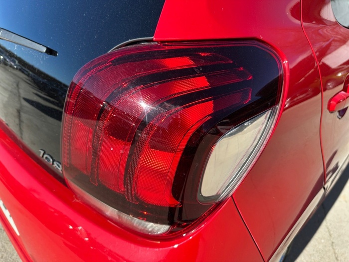 Peugeot 108 1.0 VTi Active 53 kW (72 CV) Vehículo usado en Madrid Peugeot 108 1.0 VTi Active 53 kW (72 CV) Vehículo usado en Madrid