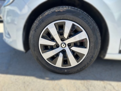 Renault Clio Equilibre TCe 66 kW (90 CV) 13 Renault Clio Equilibre TCe 66 kW (90 CV) 13