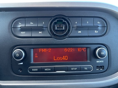 Renault Twingo Intens TCe 48 kW (65 CV) 15 Renault Twingo Intens TCe 48 kW (65 CV) 15