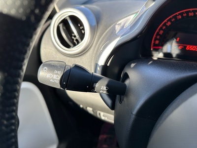 Renault Twingo Intens TCe 48 kW (65 CV) 20 Renault Twingo Intens TCe 48 kW (65 CV) 20