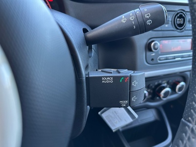 Renault Twingo Intens TCe 48 kW (65 CV) 19 Renault Twingo Intens TCe 48 kW (65 CV) 19