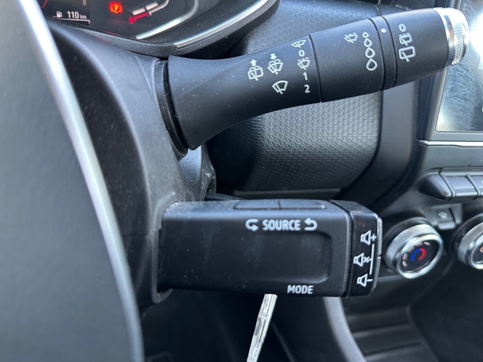 Renault Clio Intens E-Tech Híbrido 103 kW (140 CV) Vehículo usado en Madrid Renault Clio Intens E-Tech Híbrido 103 kW (140 CV) Vehículo usado en Madrid