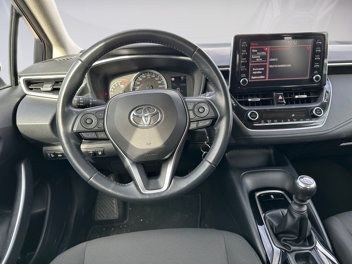 Toyota Corolla 1.5 Sedan 92 kW (125 CV) Vehículo usado en Madrid Toyota Corolla 1.5 Sedan 92 kW (125 CV) Vehículo usado en Madrid