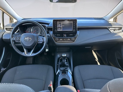 Toyota Corolla 125 Business Sedan 92 kW (125 CV) 8 Toyota Corolla 125 Business Sedan 92 kW (125 CV) 8