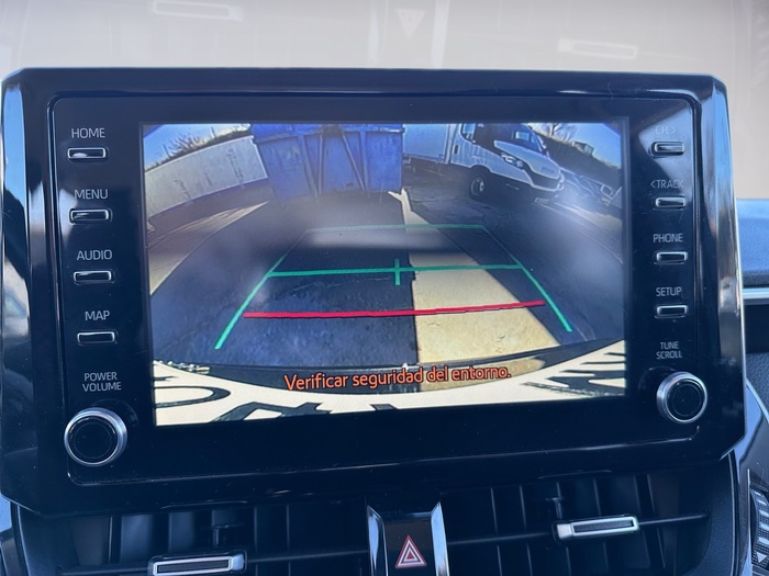 Toyota Corolla 125 Business Sedan 92 kW (125 CV) Vehículo usado en Madrid Toyota Corolla 125 Business Sedan 92 kW (125 CV) Vehículo usado en Madrid