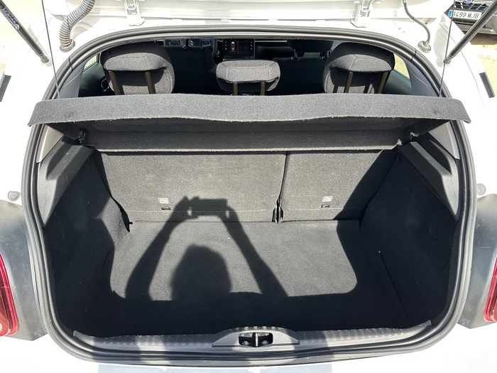 Citroen C3 BlueHDi 100 S&S C-Series 75 kW (102 CV) Vehículo usado en Madrid Citroen C3 BlueHDi 100 S&S C-Series 75 kW (102 CV) Vehículo usado en Madrid