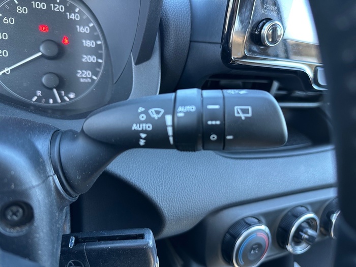 Toyota Yaris 1.5 S-Edition 92 kW (125 CV) Vehículo usado en Madrid Toyota Yaris 1.5 S-Edition 92 kW (125 CV) Vehículo usado en Madrid