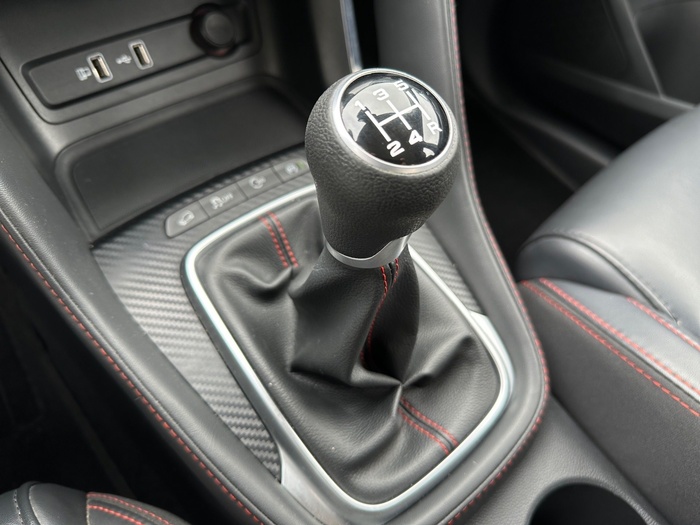 MG ZS 1.5 Luxury 78 kW (106 CV) Vehículo usado en Madrid MG ZS 1.5 Luxury 78 kW (106 CV) Vehículo usado en Madrid