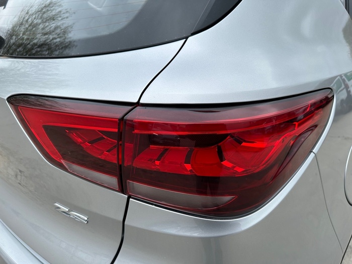 MG ZS 1.5 Luxury 78 kW (106 CV) Vehículo usado en Madrid MG ZS 1.5 Luxury 78 kW (106 CV) Vehículo usado en Madrid