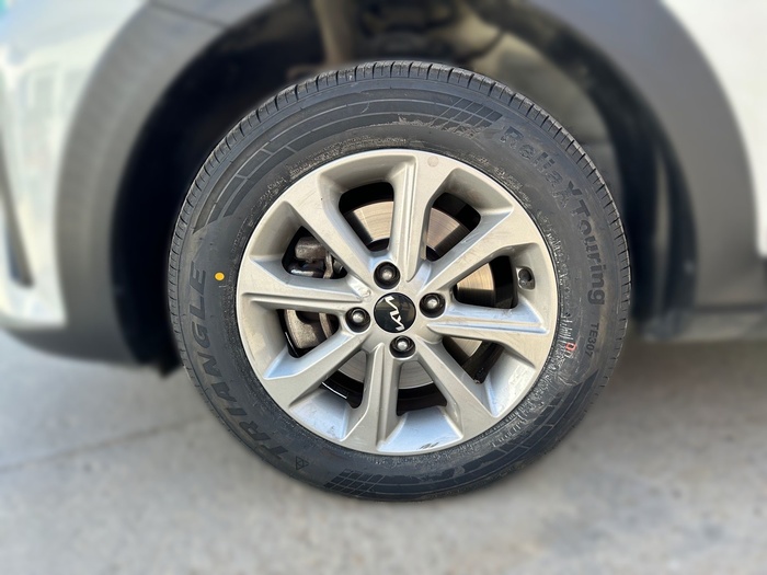 Kia Stonic 1.2 DPi Concept 62 kW (84 CV) Vehículo usado en Madrid Kia Stonic 1.2 DPi Concept 62 kW (84 CV) Vehículo usado en Madrid