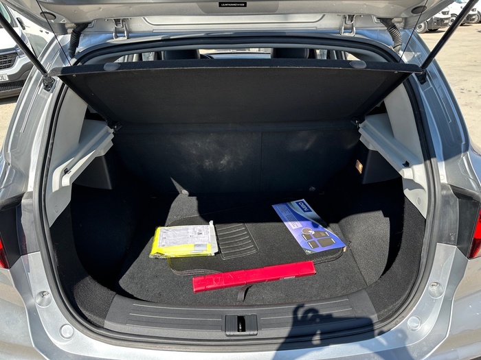 MG ZS 1.5 Comfort 78 kW (106 CV) Vehículo usado en Madrid MG ZS 1.5 Comfort 78 kW (106 CV) Vehículo usado en Madrid