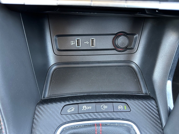 MG ZS 1.5 Comfort 78 kW (106 CV) Vehículo usado en Madrid MG ZS 1.5 Comfort 78 kW (106 CV) Vehículo usado en Madrid