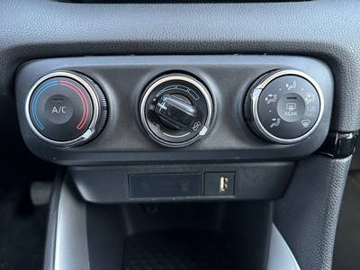 Toyota Yaris 1.5 S-Edition 92 kW (125 CV) 19 Toyota Yaris 1.5 S-Edition 92 kW (125 CV) 19