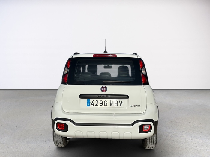 Fiat Panda 1.0 Hybrid Gse Red 51 kW (70 CV) Vehículo usado en Madrid Fiat Panda 1.0 Hybrid Gse Red 51 kW (70 CV) Vehículo usado en Madrid