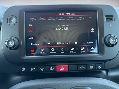 Fiat Panda 1.0 Hybrid Gse Red 51 kW (70 CV) 15 Fiat Panda 1.0 Hybrid Gse Red 51 kW (70 CV) 15