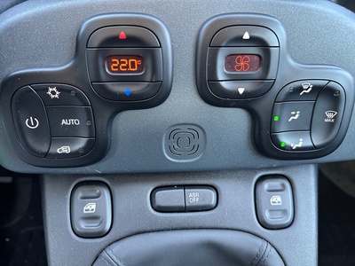 Fiat Panda 1.0 Hybrid Gse Red 51 kW (70 CV) 18 Fiat Panda 1.0 Hybrid Gse Red 51 kW (70 CV) 18