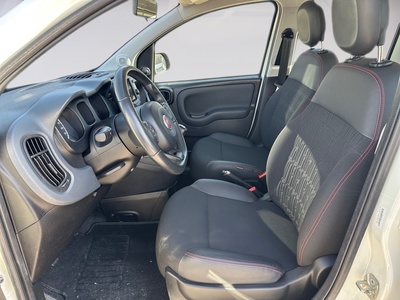 Fiat Panda 1.0 Hybrid Gse Red 51 kW (70 CV) 11 Fiat Panda 1.0 Hybrid Gse Red 51 kW (70 CV) 11