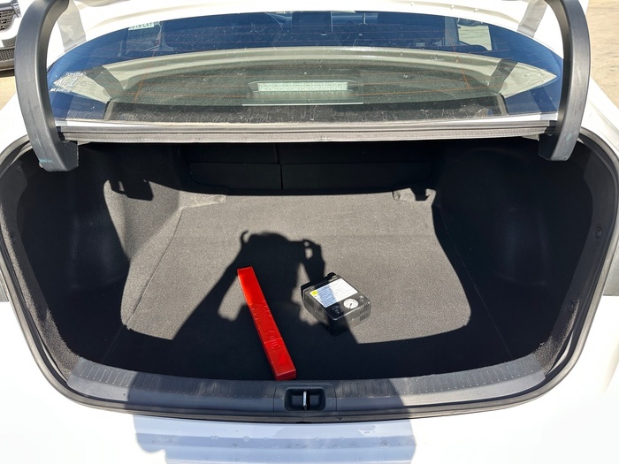 Toyota Corolla 1.5 125 Active Sedan 92 kW (125 CV) Vehículo usado en Madrid Toyota Corolla 1.5 125 Active Sedan 92 kW (125 CV) Vehículo usado en Madrid