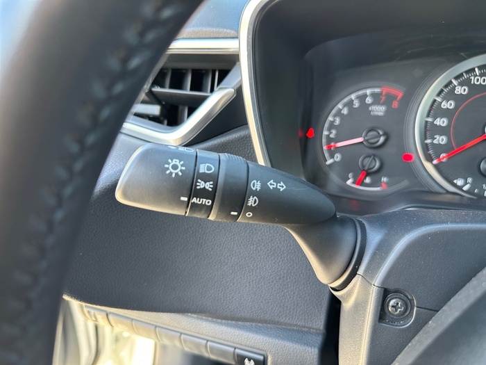 Toyota Corolla 1.5 125 Active Sedan 92 kW (125 CV) Vehículo usado en Madrid Toyota Corolla 1.5 125 Active Sedan 92 kW (125 CV) Vehículo usado en Madrid