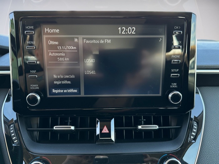 Toyota Corolla 1.5 125 Active Sedan 92 kW (125 CV) Vehículo usado en Madrid Toyota Corolla 1.5 125 Active Sedan 92 kW (125 CV) Vehículo usado en Madrid