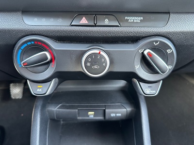 Kia Stonic 1.0 T-GDi MHEV iMT Concept 88 kW (120 CV) 18 Kia Stonic 1.0 T-GDi MHEV iMT Concept 88 kW (120 CV) 18