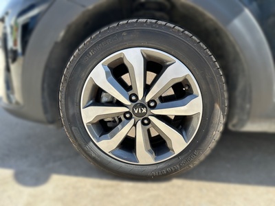 Kia Stonic 1.0 T-GDi MHEV iMT Concept 88 kW (120 CV) 13 Kia Stonic 1.0 T-GDi MHEV iMT Concept 88 kW (120 CV) 13