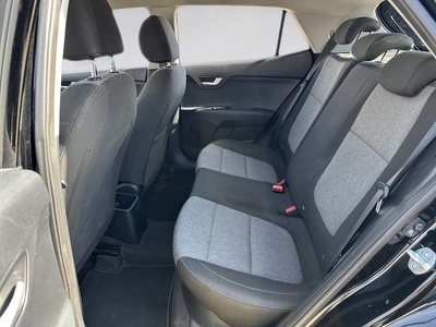 Kia Stonic 1.0 T-GDi MHEV iMT Concept 88 kW (120 CV) 12 Kia Stonic 1.0 T-GDi MHEV iMT Concept 88 kW (120 CV) 12