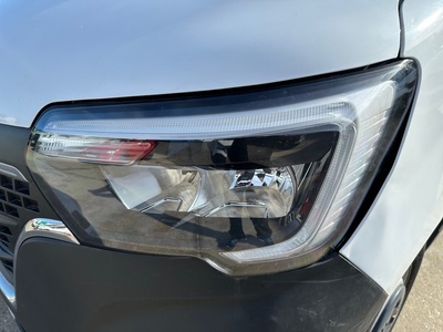 Renault Master Furgon T L1H1 3500 dCi 110 kW (150 CV) 16 Renault Master Furgon T L1H1 3500 dCi 110 kW (150 CV) 16