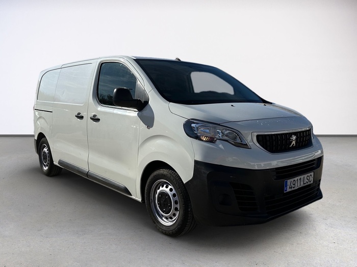 Peugeot Expert Furgon BlueHDi 120 S&S Pro Standard 88 kW (120 CV) Vehículo usado en Madrid Peugeot Expert Furgon BlueHDi 120 S&S Pro Standard 88 kW (120 CV) Vehículo usado en Madrid