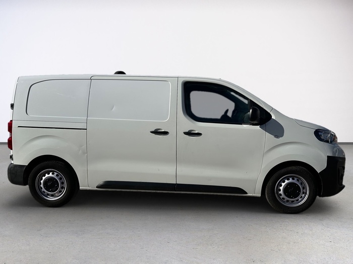 Peugeot Expert Furgon BlueHDi 120 S&S Pro Standard 88 kW (120 CV) Vehículo usado en Madrid Peugeot Expert Furgon BlueHDi 120 S&S Pro Standard 88 kW (120 CV) Vehículo usado en Madrid