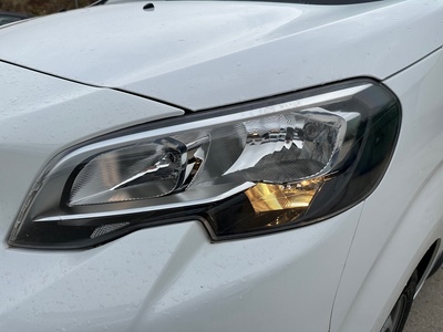 Peugeot Expert Furgon BlueHDi 120 S&S Pro Standard 88 kW (120 CV) 16 Peugeot Expert Furgon BlueHDi 120 S&S Pro Standard 88 kW (120 CV) 16