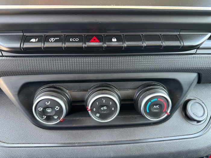 Renault Trafic Furgon Furgon L1H1 Blue dCi 81 kW (110 CV) Vehículo usado en Madrid Renault Trafic Furgon Furgon L1H1 Blue dCi 81 kW (110 CV) Vehículo usado en Madrid