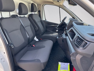 Renault Trafic Furgon Furgon L1H1 Blue dCi 81 kW (110 CV) 12 Renault Trafic Furgon Furgon L1H1 Blue dCi 81 kW (110 CV) 12
