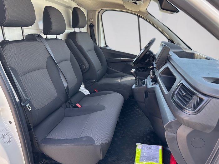 Renault Trafic Furgon Furgon L1H1 Blue dCi 81 kW (110 CV) Vehículo usado en Madrid Renault Trafic Furgon Furgon L1H1 Blue dCi 81 kW (110 CV) Vehículo usado en Madrid