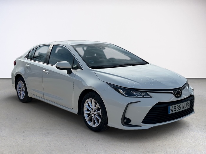 Toyota Corolla 1.5 125 92 kW (125 CV) Vehículo usado en Madrid Toyota Corolla 1.5 125 92 kW (125 CV) Vehículo usado en Madrid