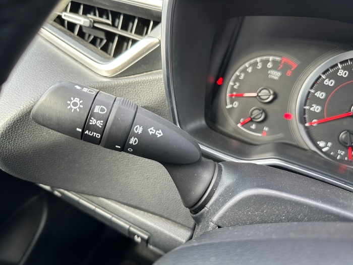 Toyota Corolla 1.5 125 92 kW (125 CV) Vehículo usado en Madrid Toyota Corolla 1.5 125 92 kW (125 CV) Vehículo usado en Madrid