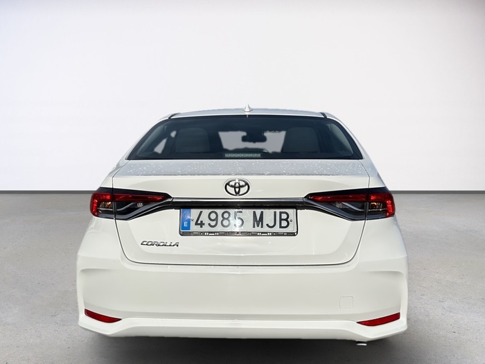 Toyota Corolla 1.5 125 92 kW (125 CV) Vehículo usado en Madrid Toyota Corolla 1.5 125 92 kW (125 CV) Vehículo usado en Madrid